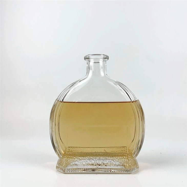 Heavy Base Round Vodka Glass Bottle